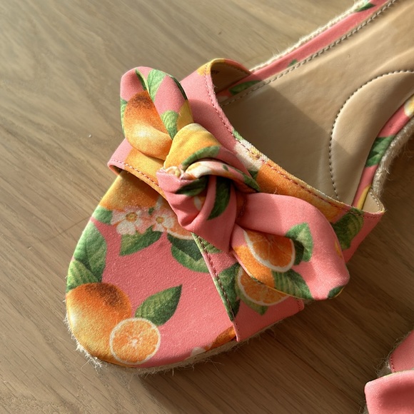 Talbots sandals BNWOT size 8 1/2 - Picture 4 of 9